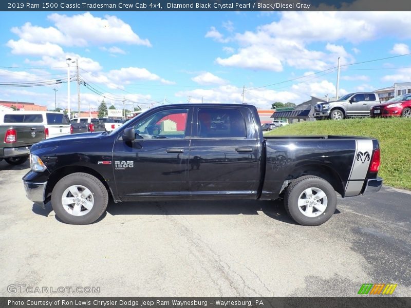 Diamond Black Crystal Pearl / Black/Diesel Gray 2019 Ram 1500 Classic Tradesman Crew Cab 4x4