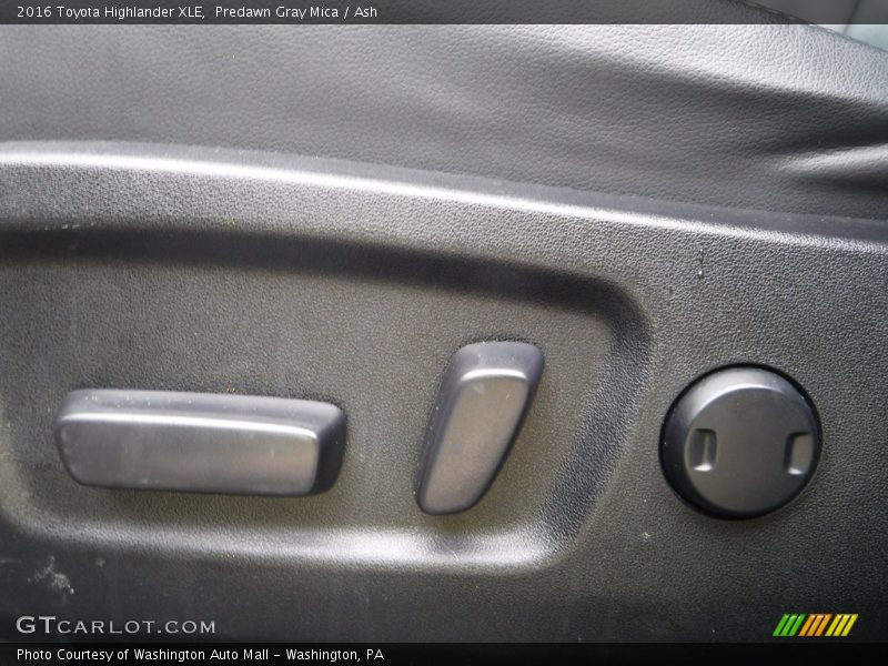 Predawn Gray Mica / Ash 2016 Toyota Highlander XLE