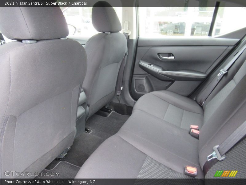 Super Black / Charcoal 2021 Nissan Sentra S