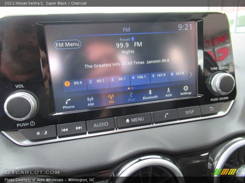 Super Black / Charcoal 2021 Nissan Sentra S