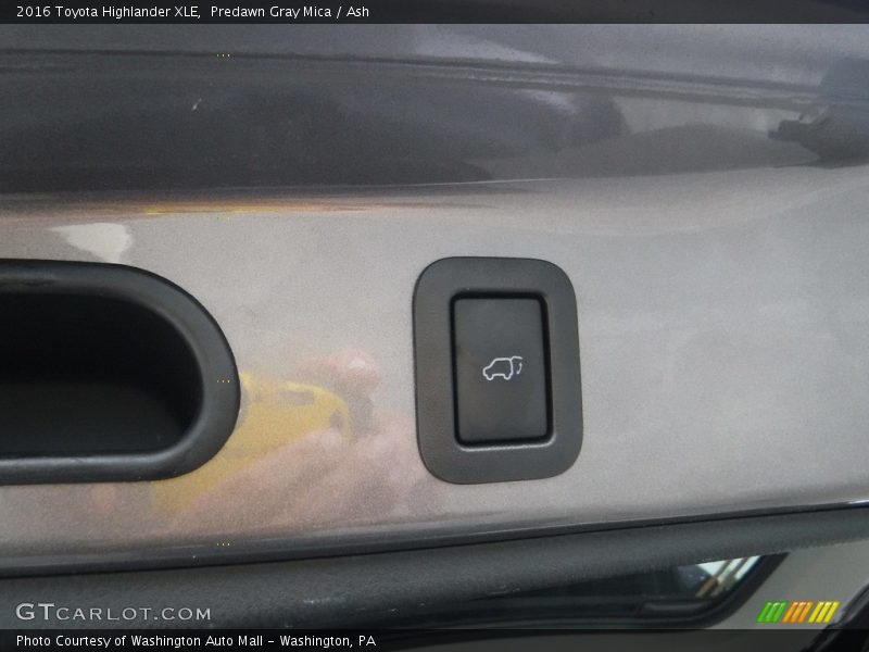 Predawn Gray Mica / Ash 2016 Toyota Highlander XLE