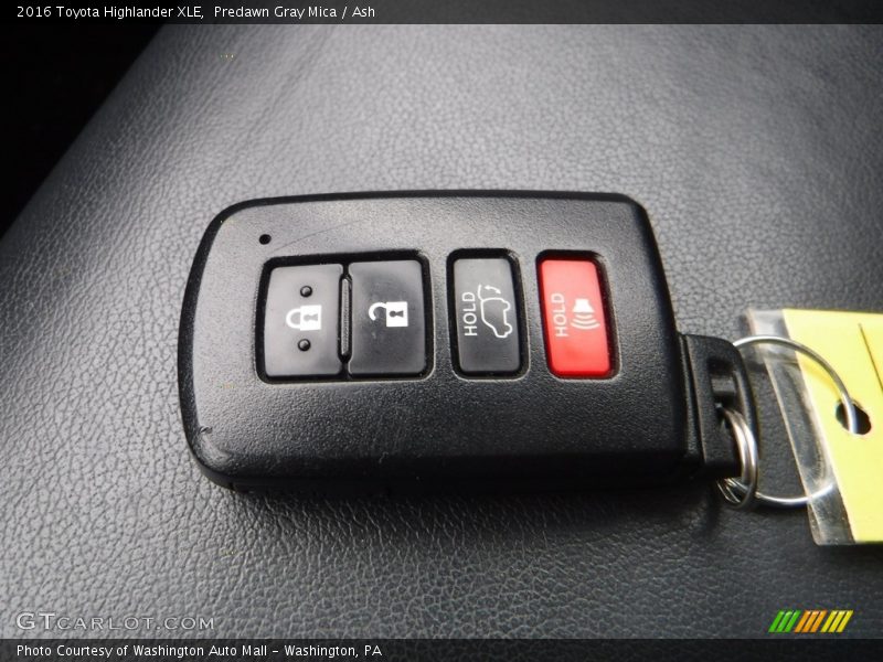 Predawn Gray Mica / Ash 2016 Toyota Highlander XLE