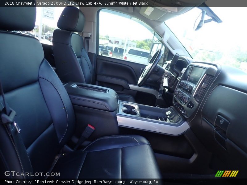 Summit White / Jet Black 2018 Chevrolet Silverado 2500HD LTZ Crew Cab 4x4