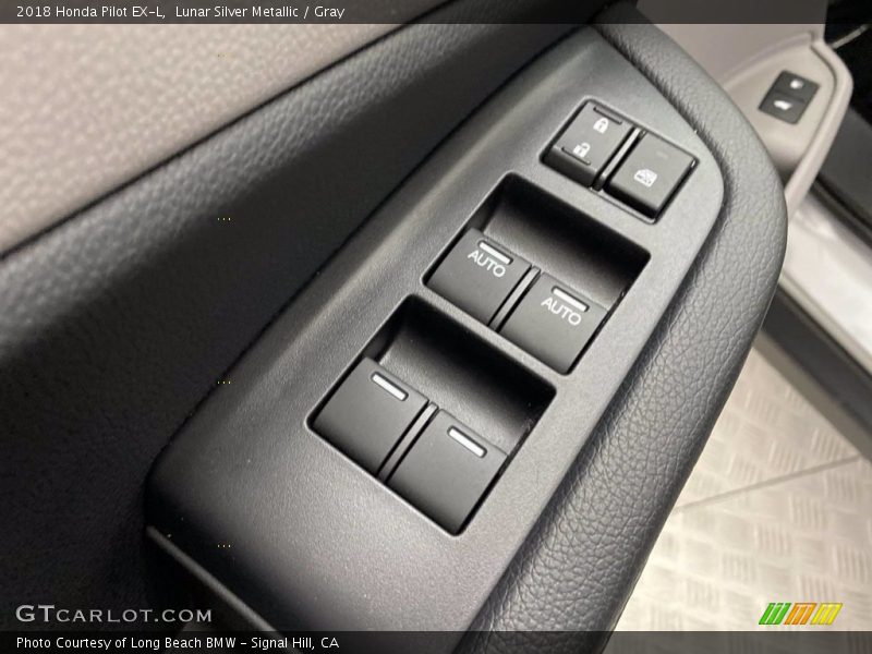 Lunar Silver Metallic / Gray 2018 Honda Pilot EX-L