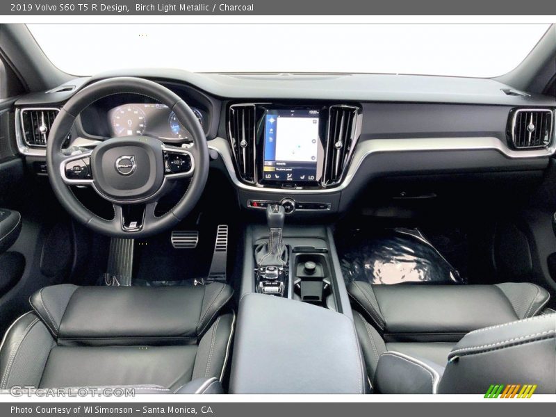 Dashboard of 2019 S60 T5 R Design