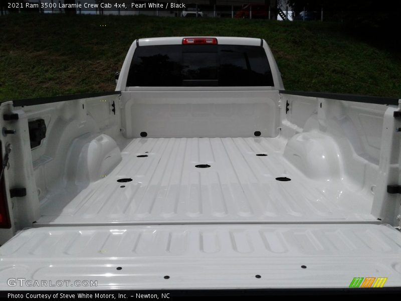 Pearl White / Black 2021 Ram 3500 Laramie Crew Cab 4x4
