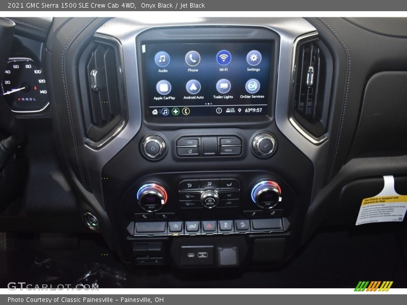 Onyx Black / Jet Black 2021 GMC Sierra 1500 SLE Crew Cab 4WD