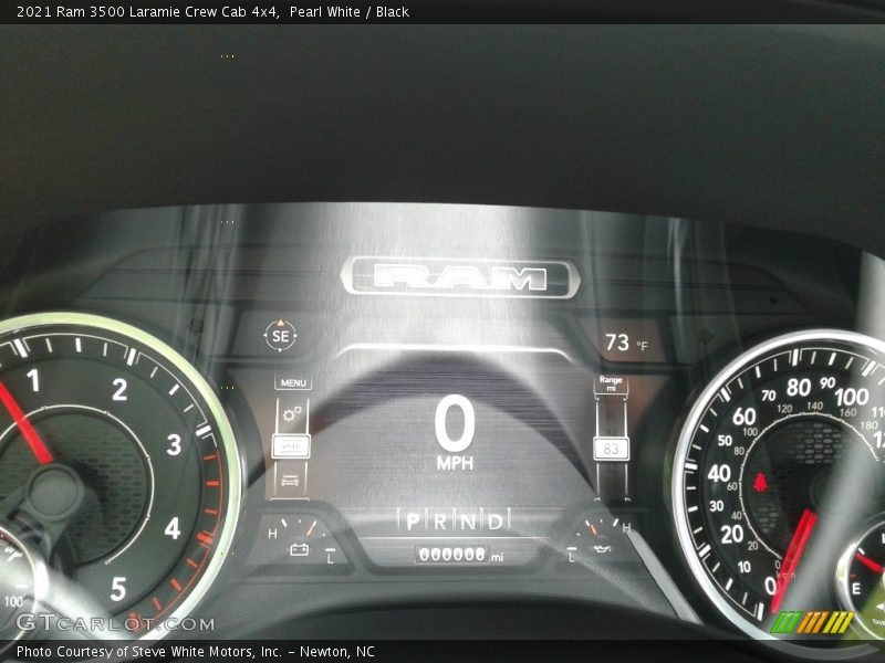 Pearl White / Black 2021 Ram 3500 Laramie Crew Cab 4x4