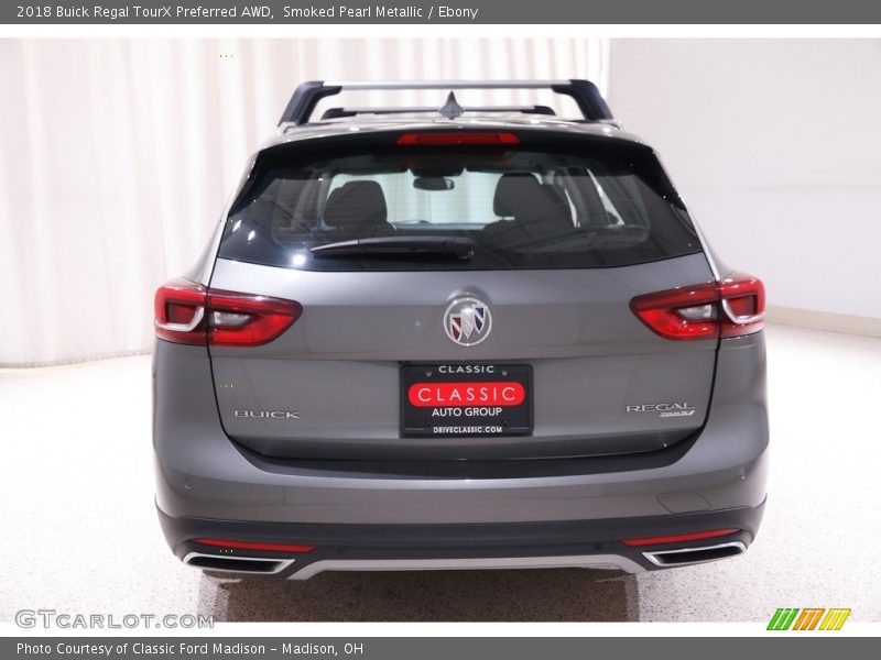 Smoked Pearl Metallic / Ebony 2018 Buick Regal TourX Preferred AWD