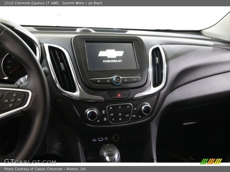 Summit White / Jet Black 2019 Chevrolet Equinox LT AWD