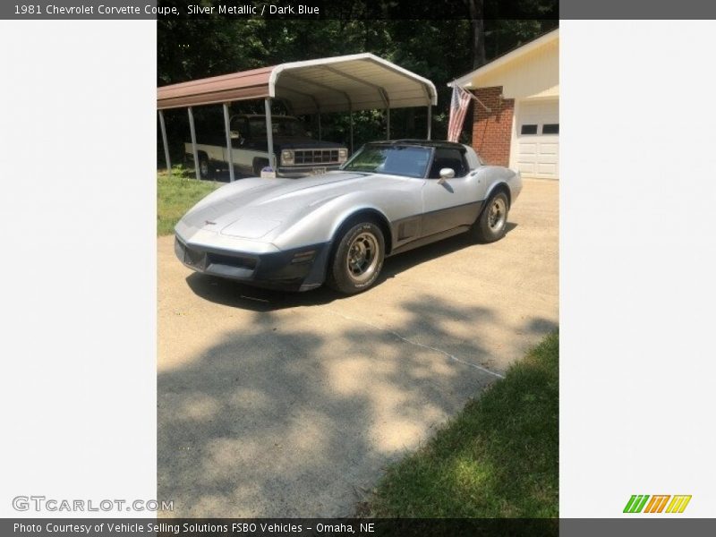 Silver Metallic / Dark Blue 1981 Chevrolet Corvette Coupe