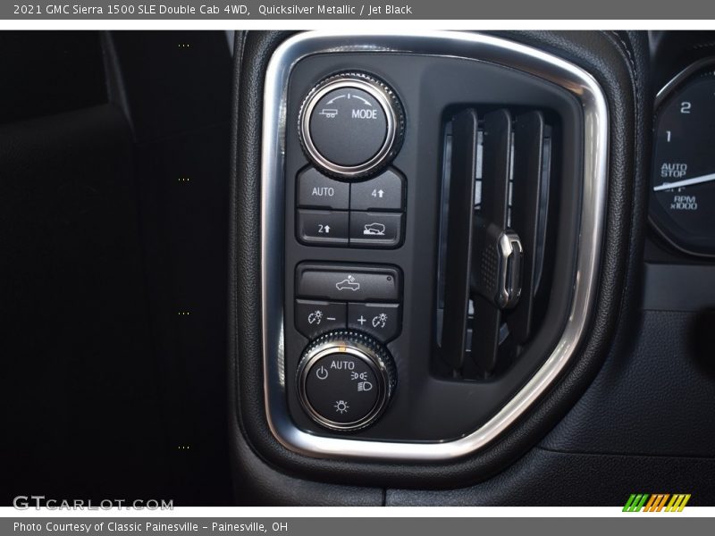 Quicksilver Metallic / Jet Black 2021 GMC Sierra 1500 SLE Double Cab 4WD