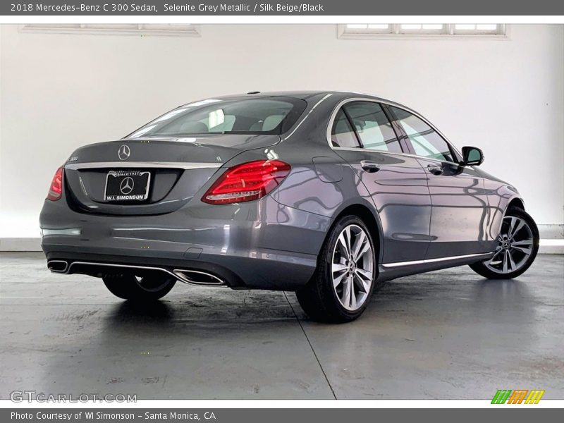 Selenite Grey Metallic / Silk Beige/Black 2018 Mercedes-Benz C 300 Sedan