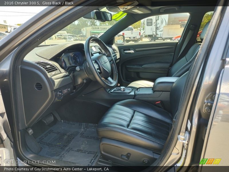 Gloss Black / Black 2016 Chrysler 300 S