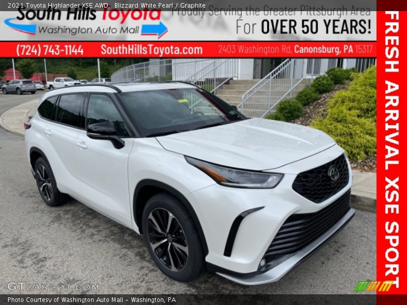 Blizzard White Pearl / Graphite 2021 Toyota Highlander XSE AWD