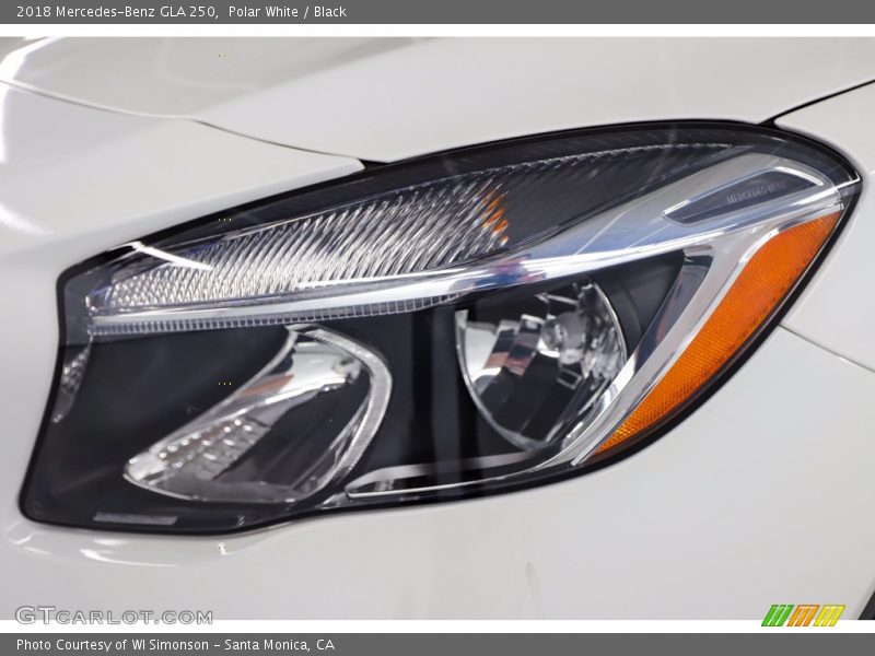 Polar White / Black 2018 Mercedes-Benz GLA 250