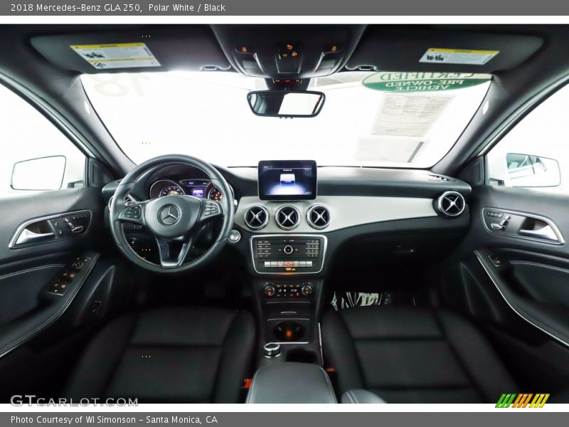 Polar White / Black 2018 Mercedes-Benz GLA 250