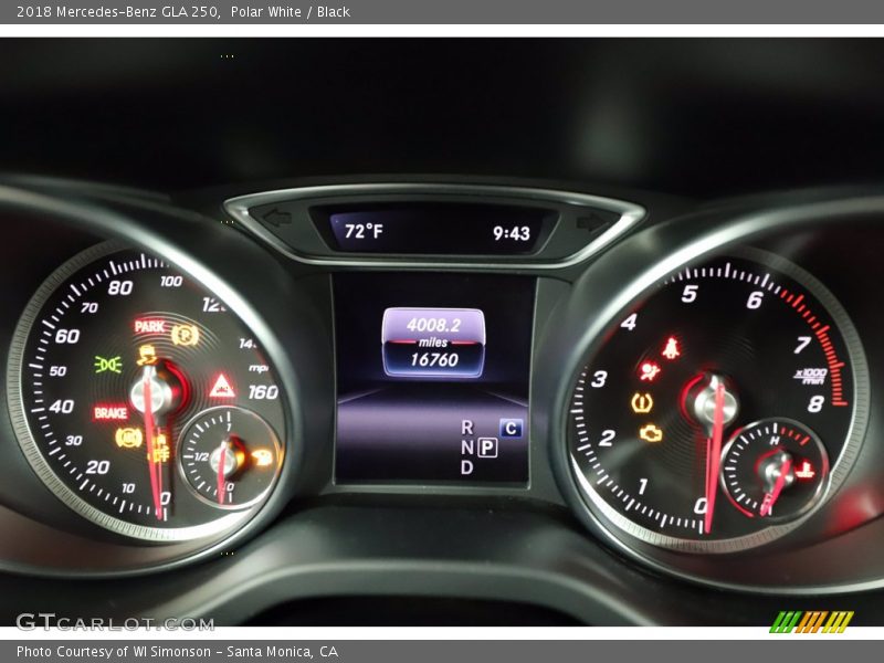 Polar White / Black 2018 Mercedes-Benz GLA 250