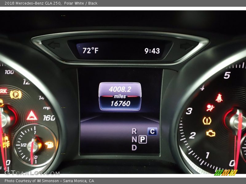 Polar White / Black 2018 Mercedes-Benz GLA 250