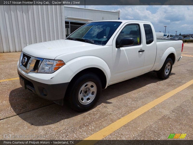 Front 3/4 View of 2017 Frontier S King Cab