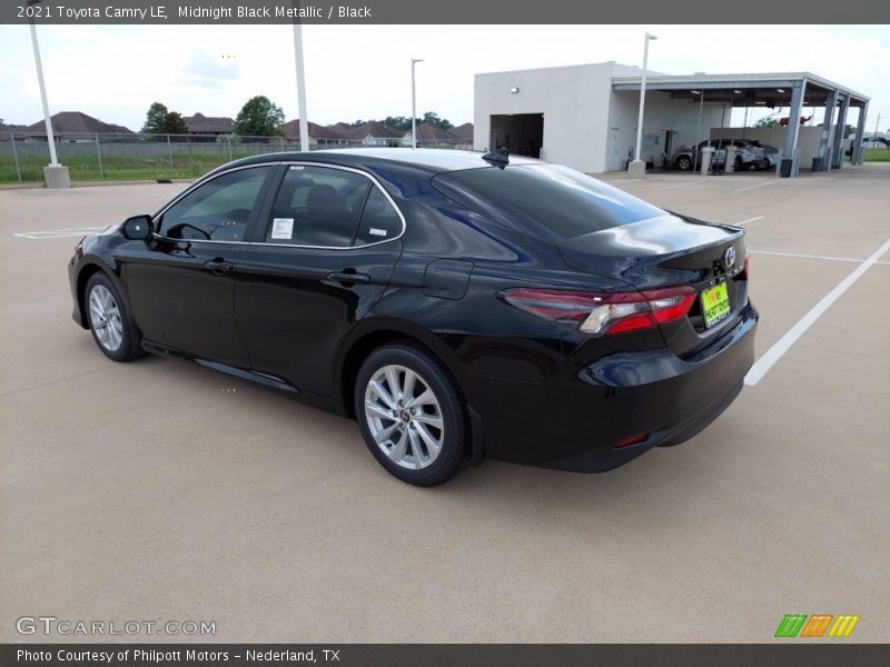 Midnight Black Metallic / Black 2021 Toyota Camry LE
