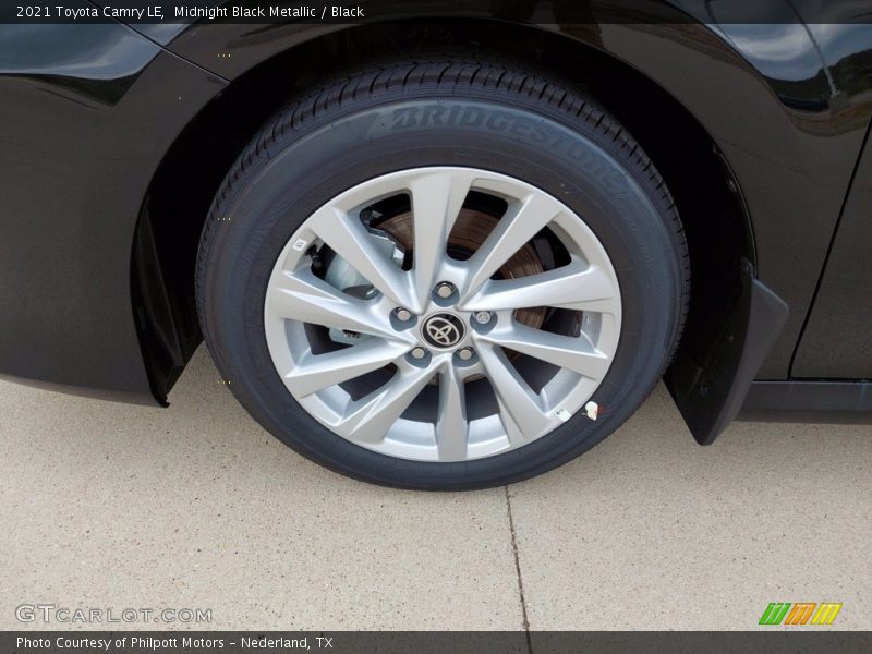 Midnight Black Metallic / Black 2021 Toyota Camry LE