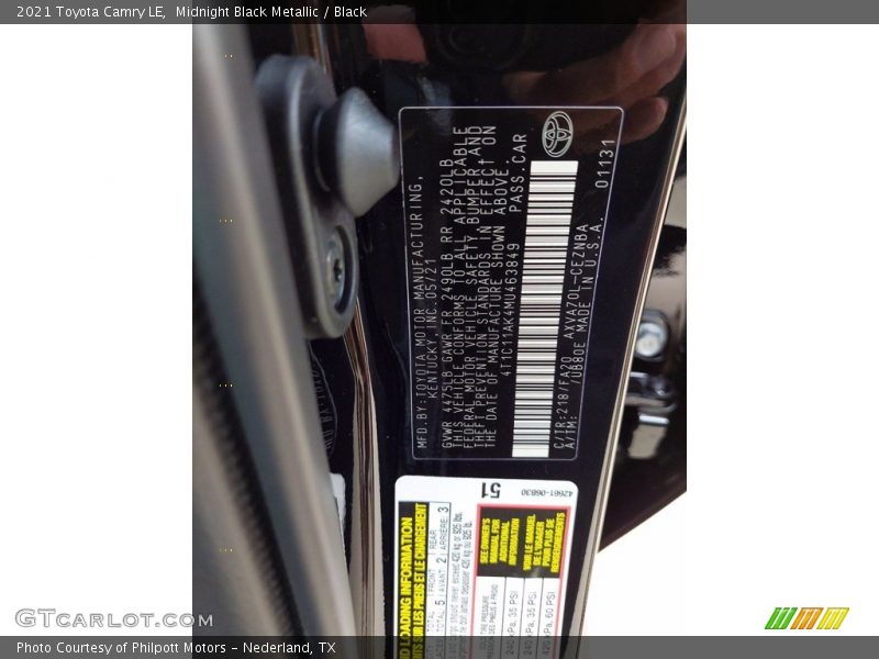 Midnight Black Metallic / Black 2021 Toyota Camry LE