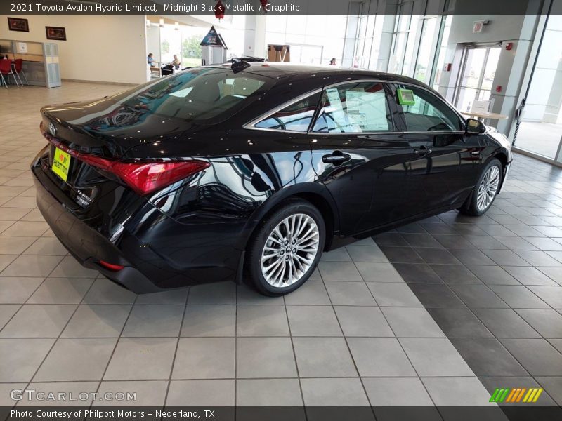 Midnight Black Metallic / Graphite 2021 Toyota Avalon Hybrid Limited