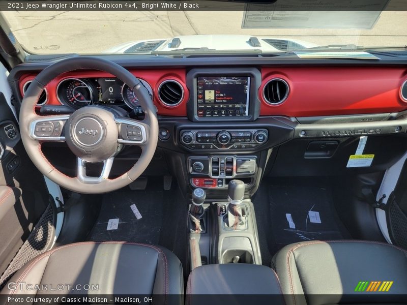 Bright White / Black 2021 Jeep Wrangler Unlimited Rubicon 4x4