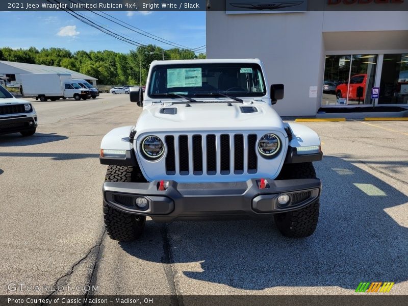 Bright White / Black 2021 Jeep Wrangler Unlimited Rubicon 4x4