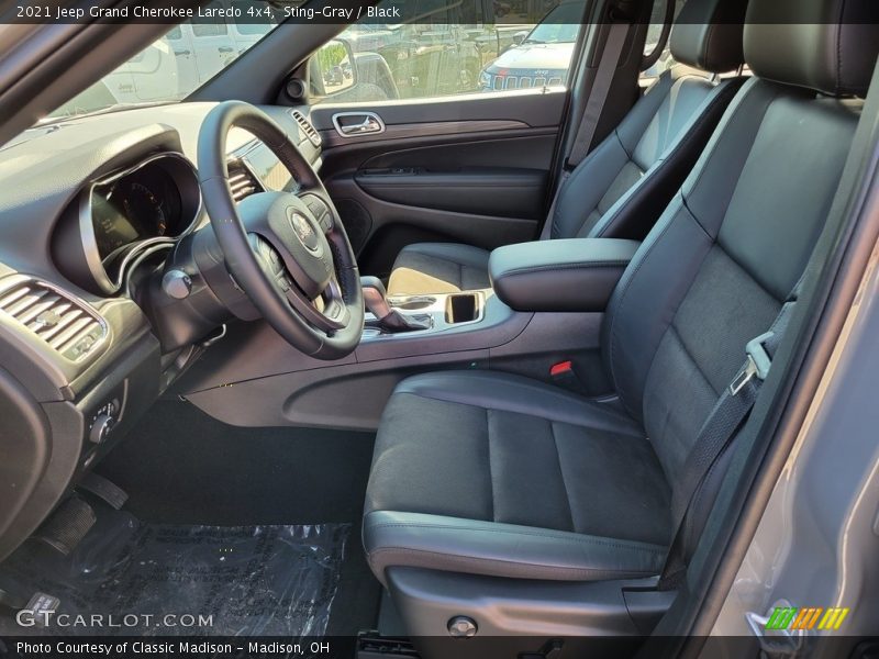 Sting-Gray / Black 2021 Jeep Grand Cherokee Laredo 4x4
