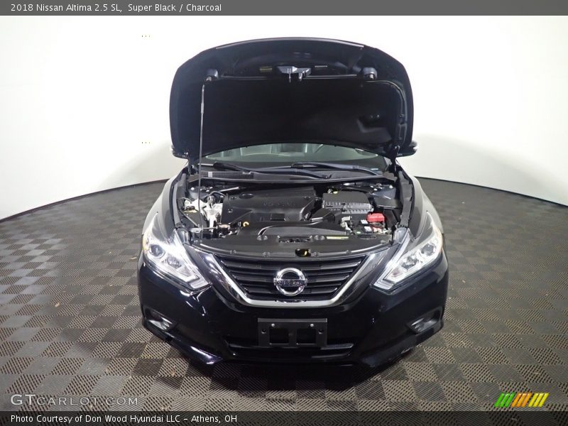Super Black / Charcoal 2018 Nissan Altima 2.5 SL