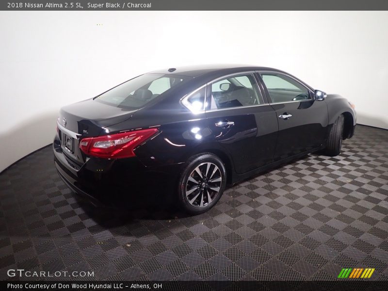 Super Black / Charcoal 2018 Nissan Altima 2.5 SL