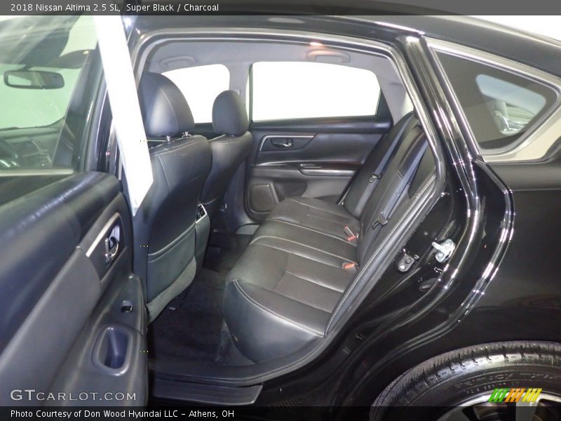 Super Black / Charcoal 2018 Nissan Altima 2.5 SL