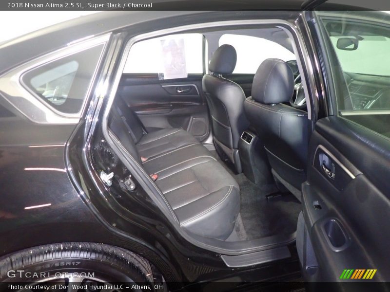 Super Black / Charcoal 2018 Nissan Altima 2.5 SL