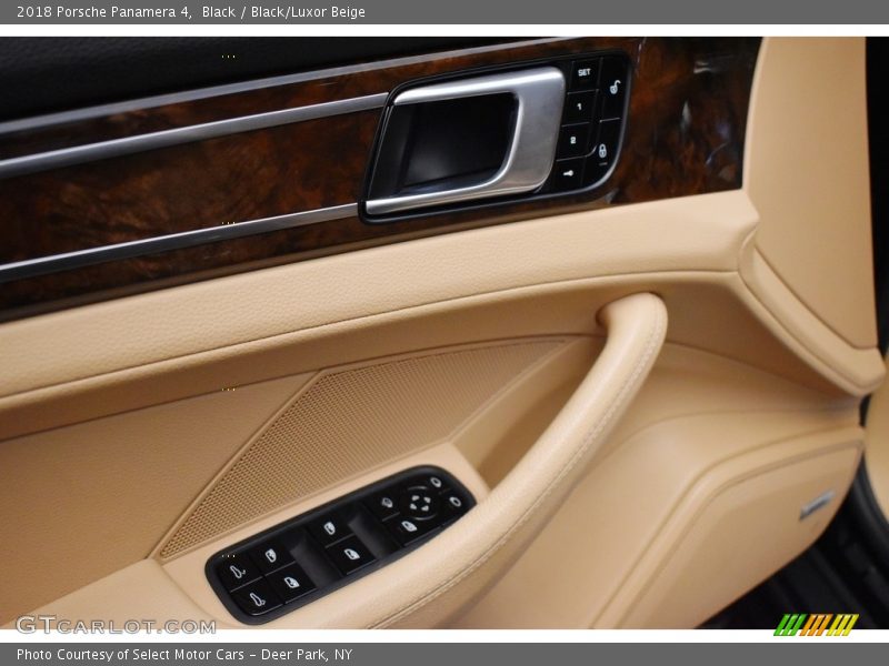 Door Panel of 2018 Panamera 4