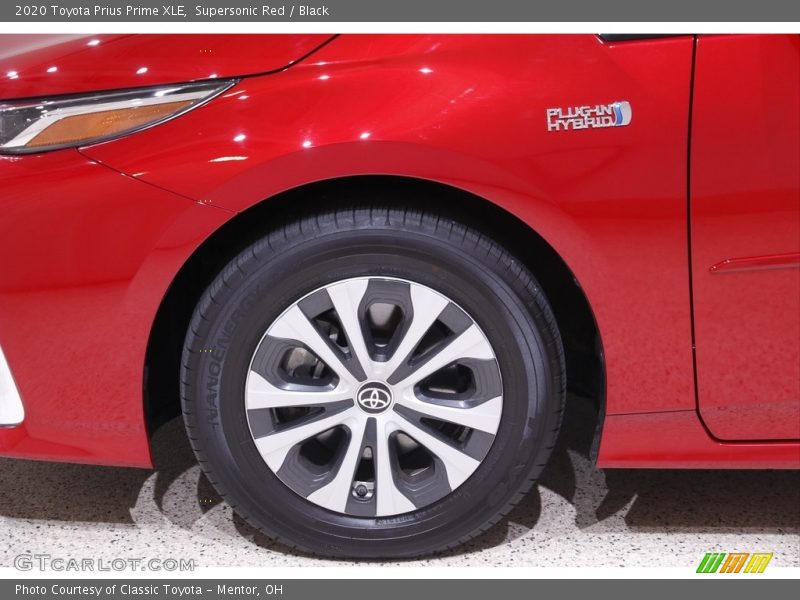 2020 Prius Prime XLE Logo