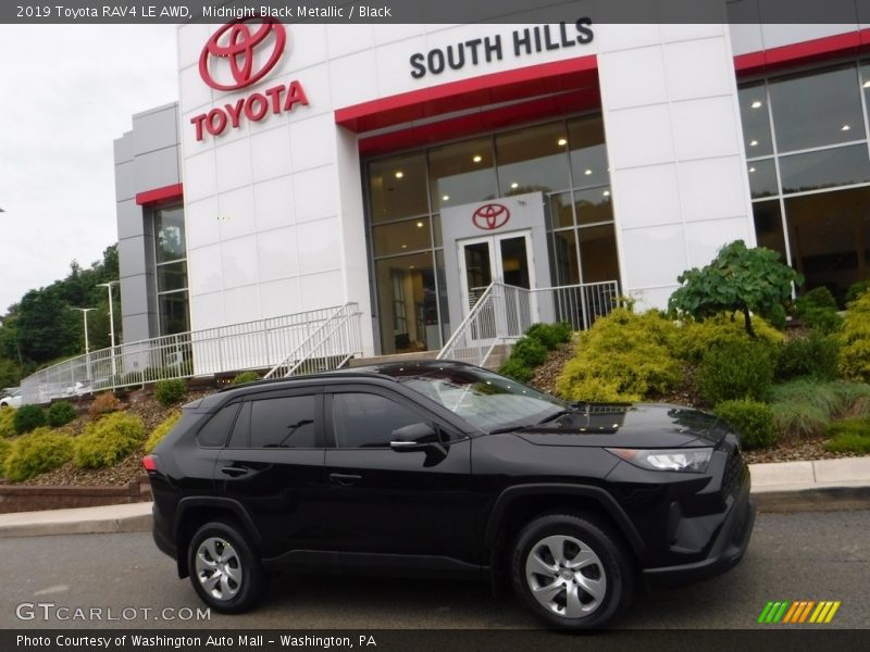 Midnight Black Metallic / Black 2019 Toyota RAV4 LE AWD