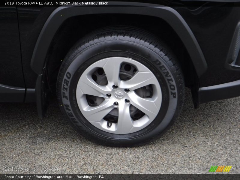 Midnight Black Metallic / Black 2019 Toyota RAV4 LE AWD