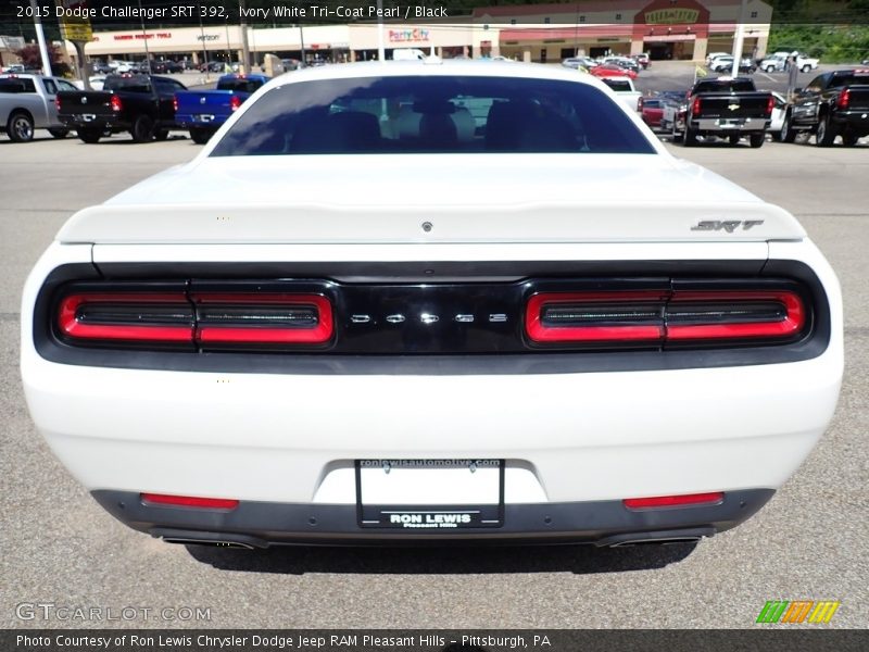 Ivory White Tri-Coat Pearl / Black 2015 Dodge Challenger SRT 392