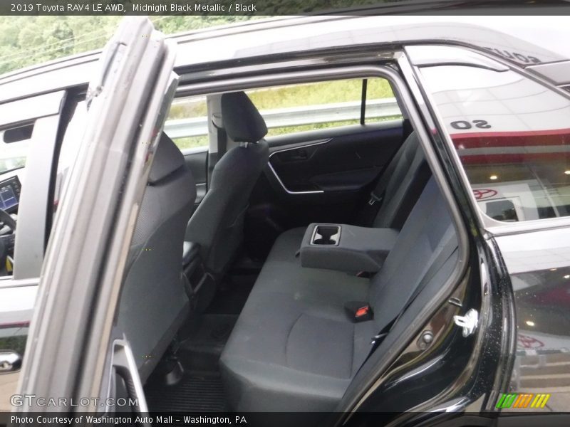 Midnight Black Metallic / Black 2019 Toyota RAV4 LE AWD