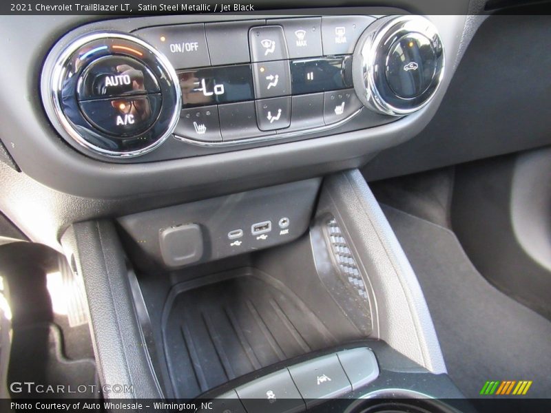 Satin Steel Metallic / Jet Black 2021 Chevrolet TrailBlazer LT