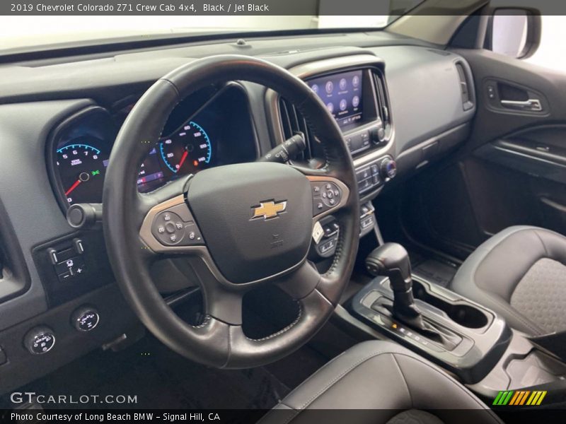 Dashboard of 2019 Colorado Z71 Crew Cab 4x4
