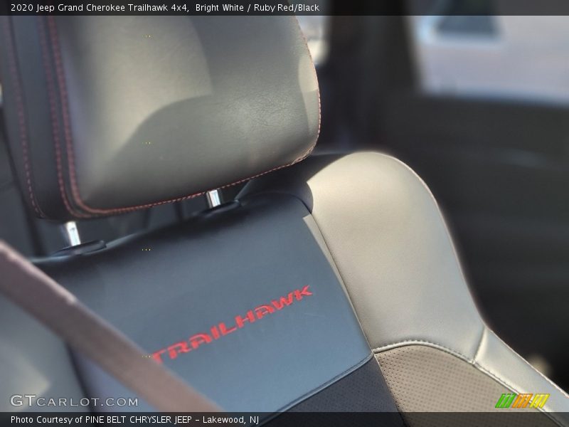 Bright White / Ruby Red/Black 2020 Jeep Grand Cherokee Trailhawk 4x4