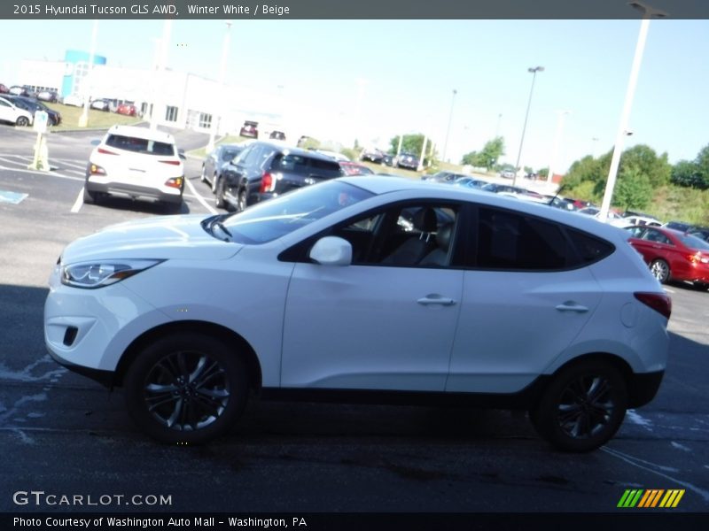 Winter White / Beige 2015 Hyundai Tucson GLS AWD