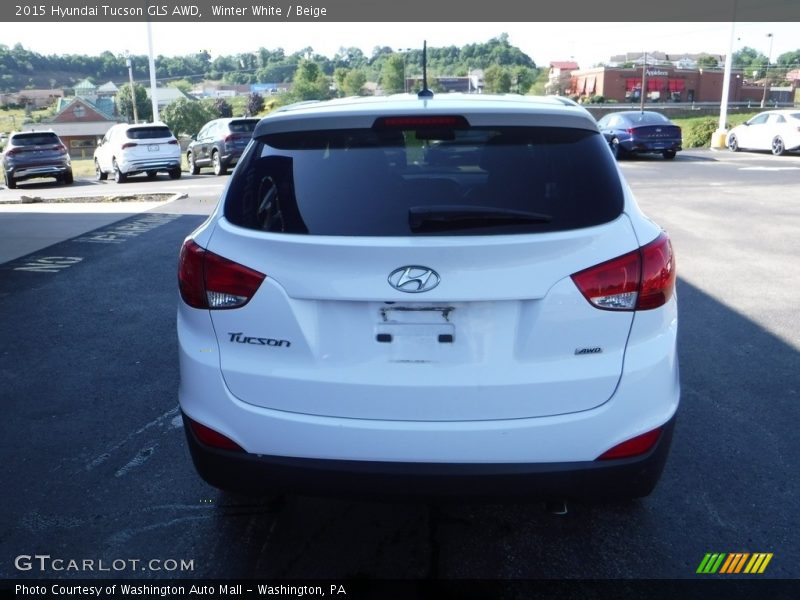 Winter White / Beige 2015 Hyundai Tucson GLS AWD