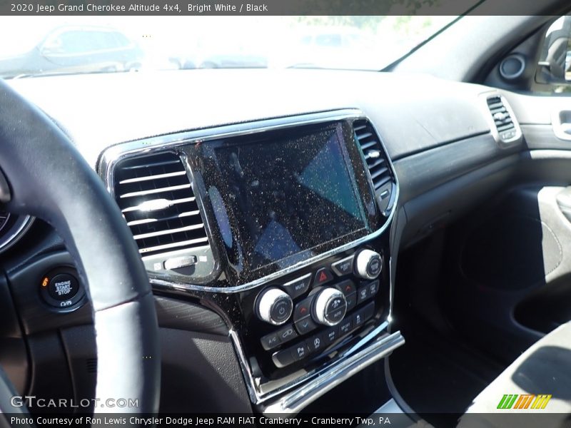 Bright White / Black 2020 Jeep Grand Cherokee Altitude 4x4
