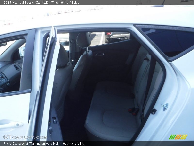 Winter White / Beige 2015 Hyundai Tucson GLS AWD