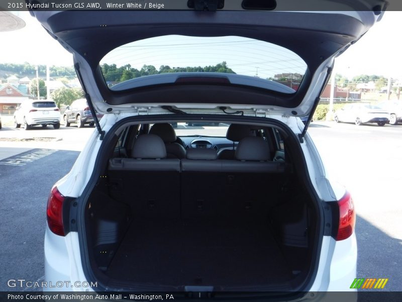 Winter White / Beige 2015 Hyundai Tucson GLS AWD