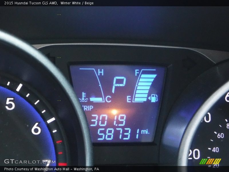Winter White / Beige 2015 Hyundai Tucson GLS AWD